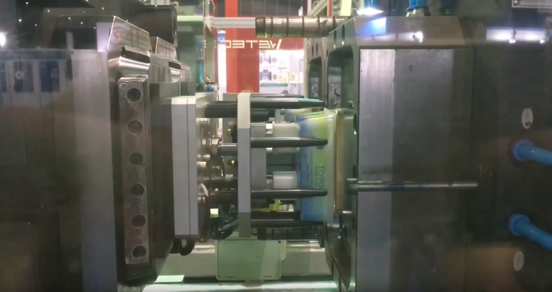 เครื่องฉีดพลาสติกขึ้นรูป | Patankit Group